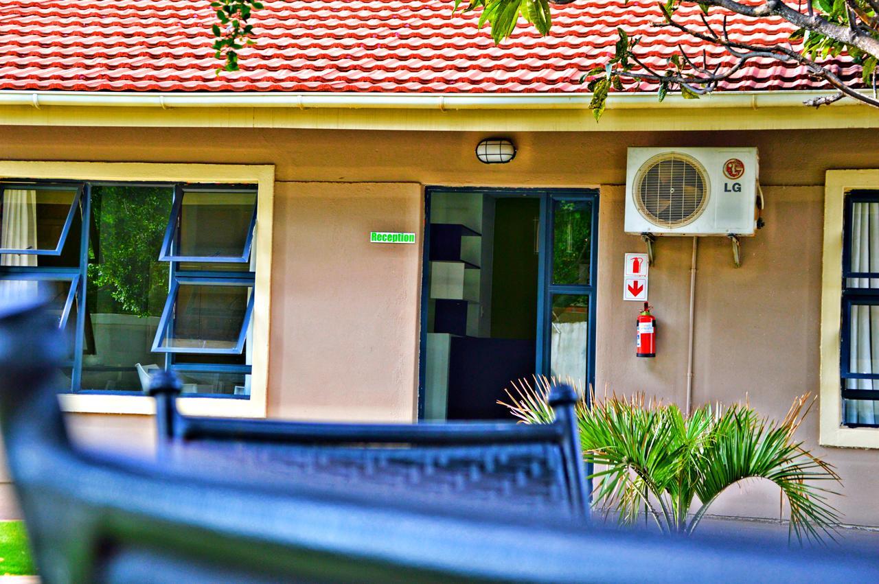 Cosy Palms Bed & Breakfast Gaborone Exterior photo
